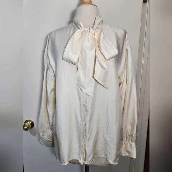 Tory Burch Ivory Cream Silk Blouse Bow Tie Long Sleeve Button Front Size 14 - Picture 2 of 12